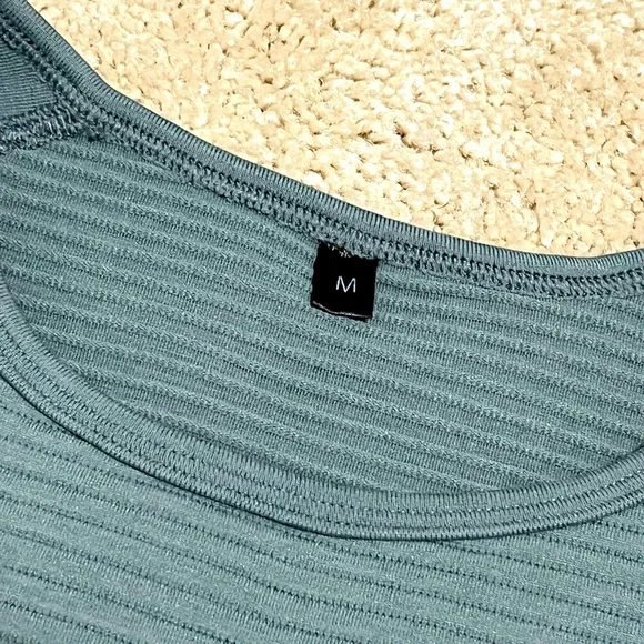 Alphalete Revival Crop - Picture 4 of 7